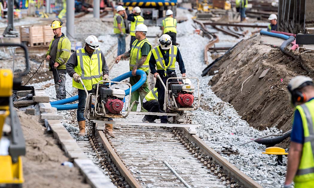 working-on-the-track-01