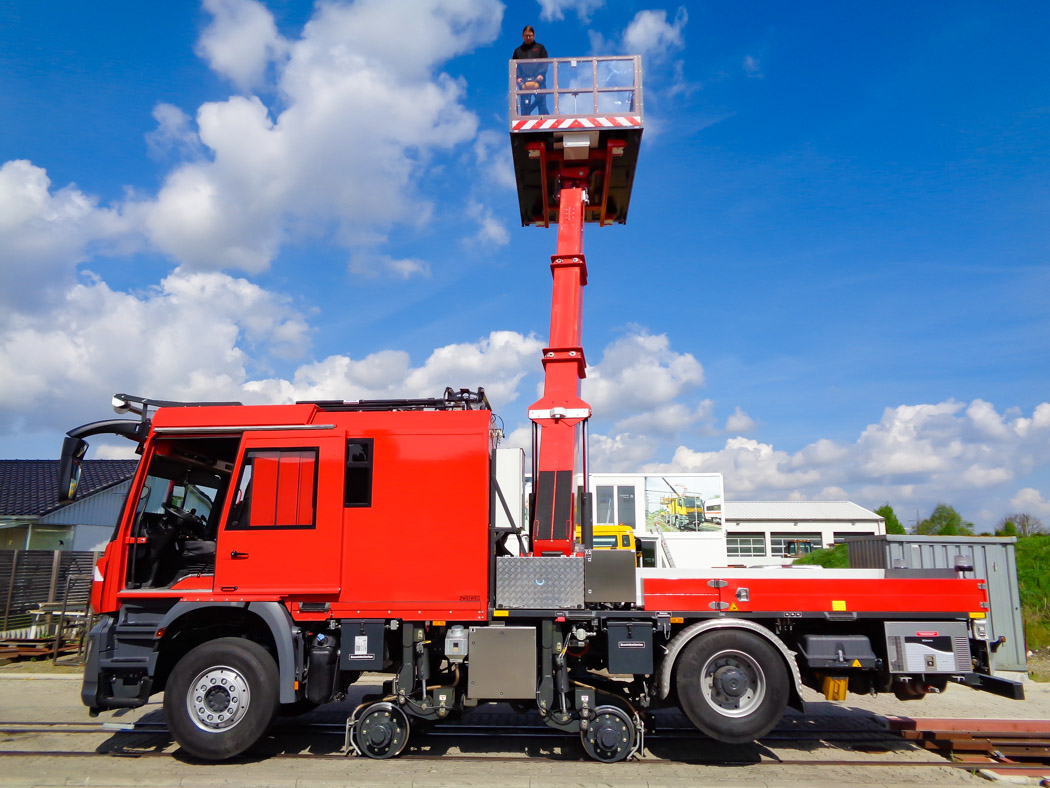 overhead line assembly vehicles